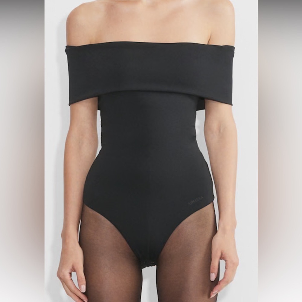 Black Contour ARITZIA bodysuit off-shoulder
